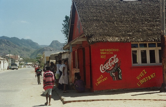 Madagascar, Street